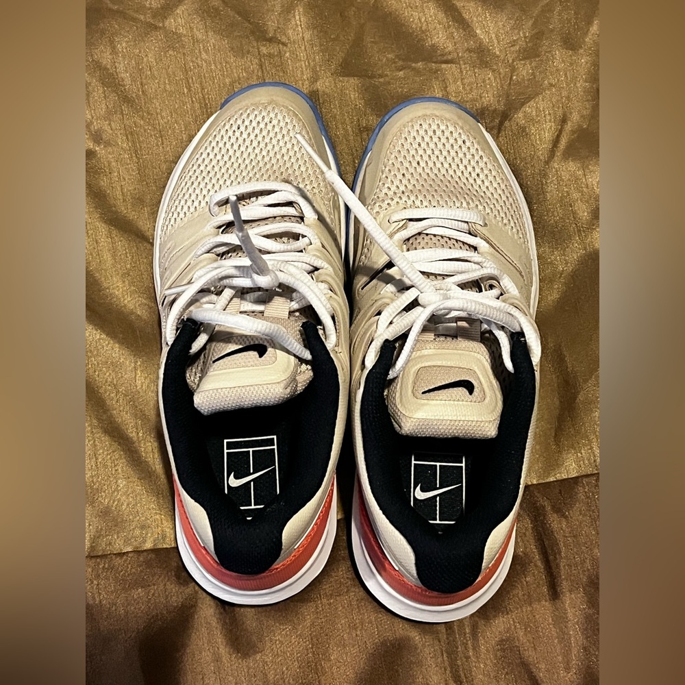 Nike Cream and Black Athletic Shoes